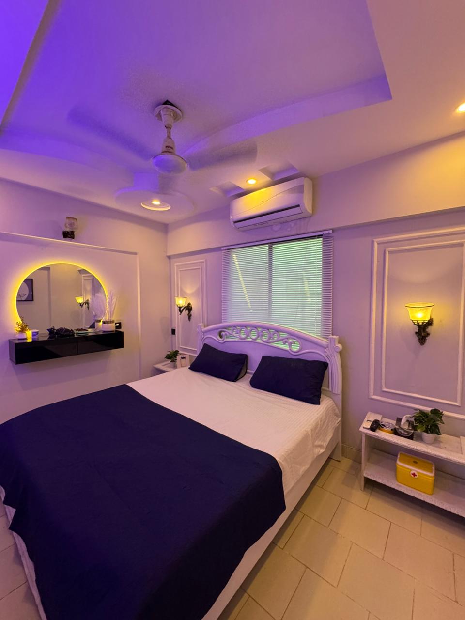 Modern Luxe | 2BR | Self check in | DHA - photo 4